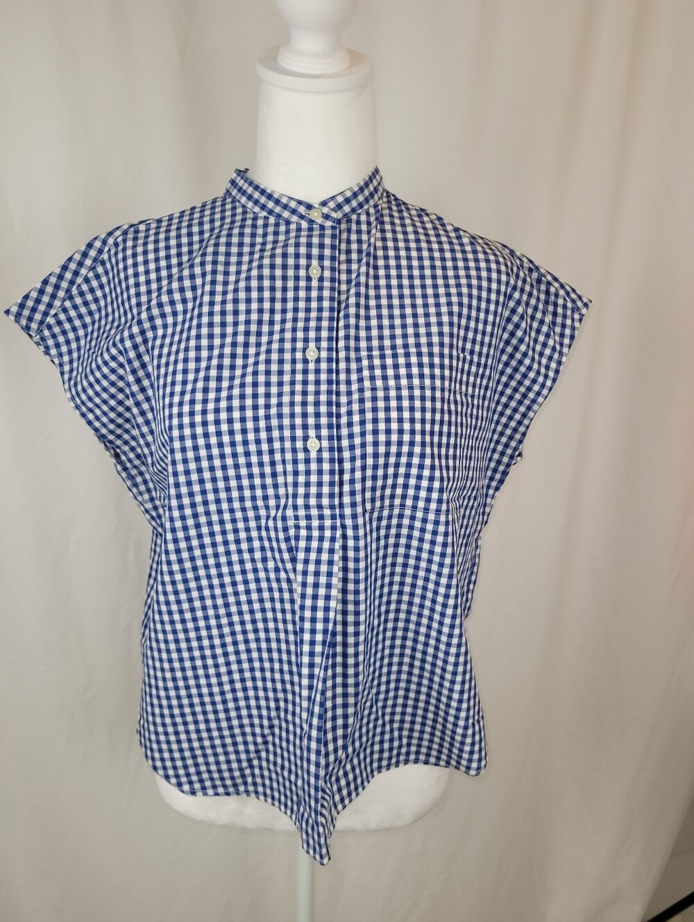 NWOT UNIQLO Blue & White Gingham French Sleeve Blouse - Band Collar .Size XS